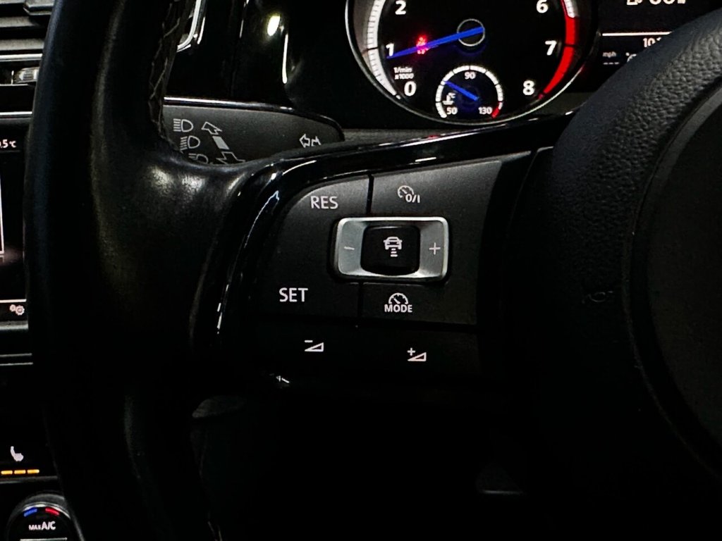 Used Volkswagen Golf 2016 for sale - 77072587: Photo 35