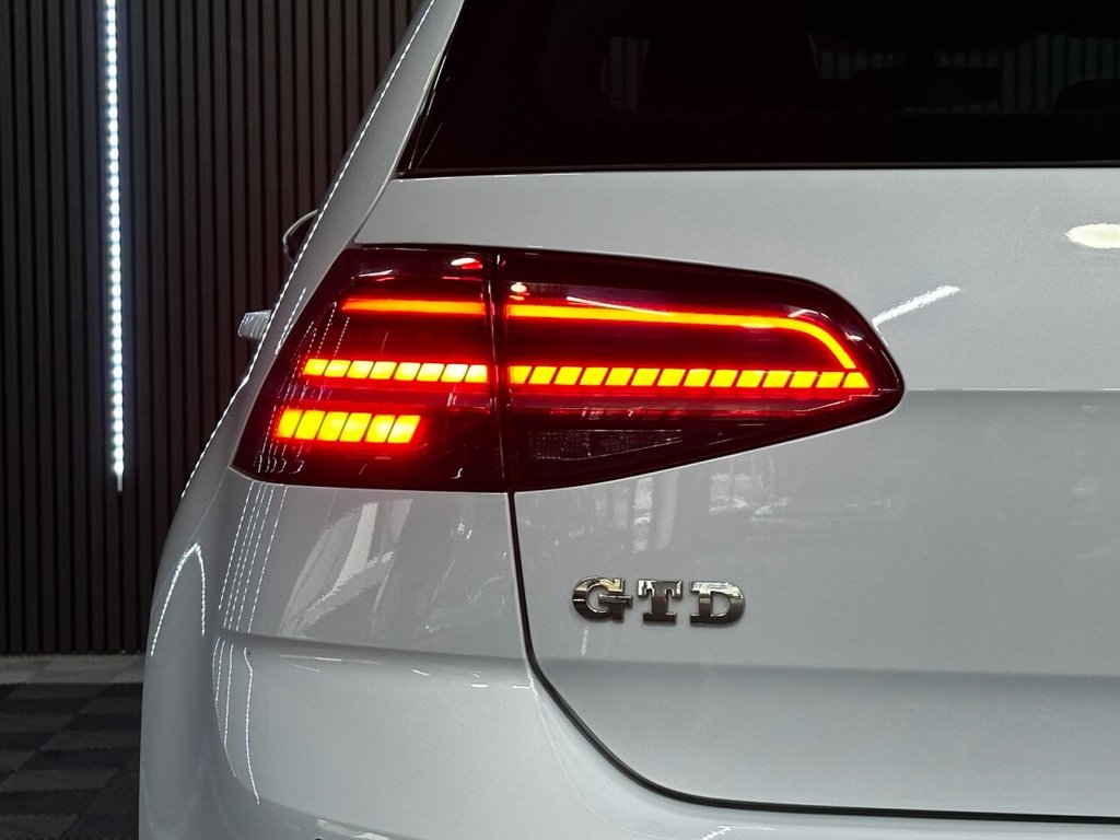 Used Volkswagen Golf 2017 for sale - 77608495: Photo 12