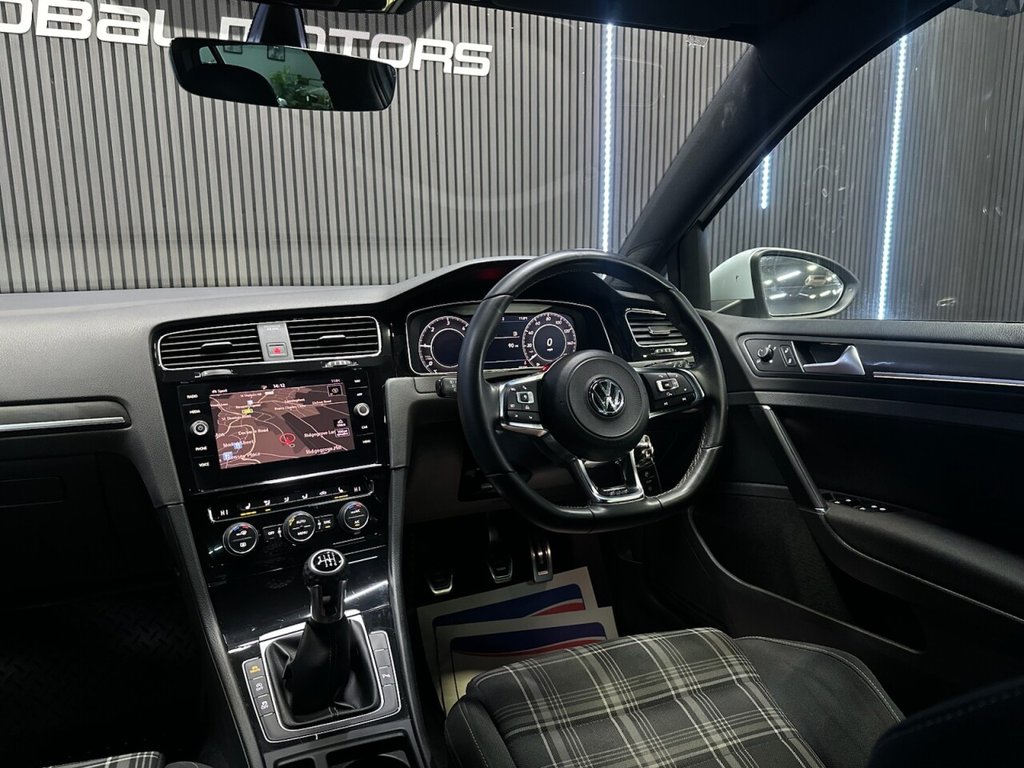 Used Volkswagen Golf 2017 for sale - 77608495: Photo 21