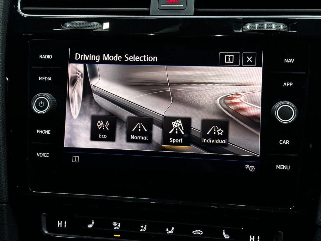 Used Volkswagen Golf 2017 for sale - 77608495: Photo 29