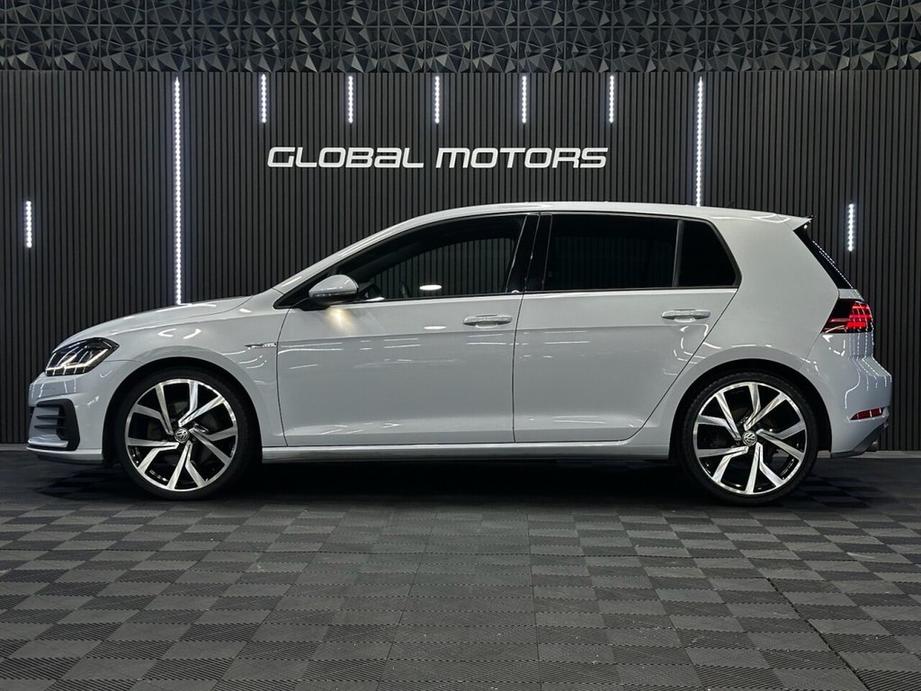 Used Volkswagen Golf 2017 for sale - 77608495: Photo 5