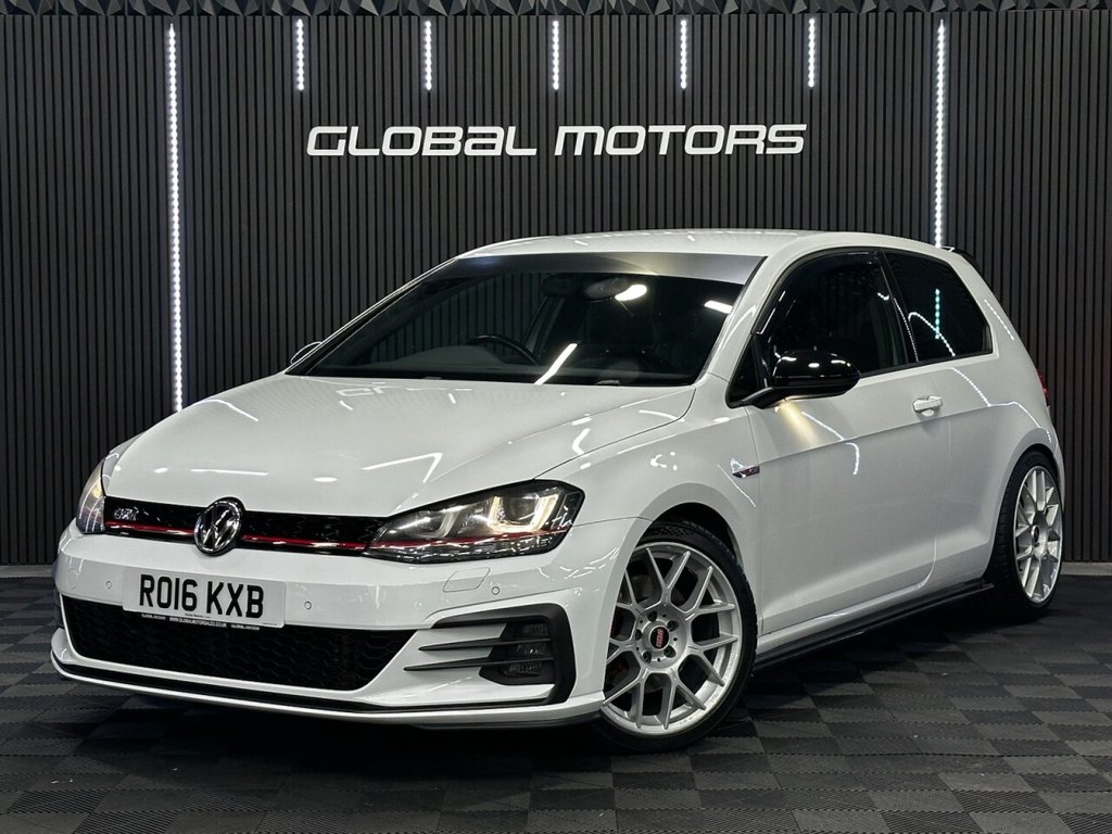 Used Volkswagen Golf 2016 for sale - 77642164: Photo 2