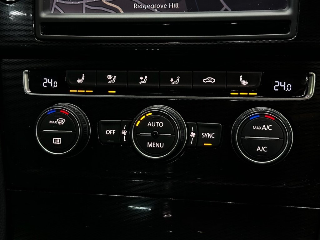 Used Volkswagen Golf 2016 for sale - 77642164: Photo 32