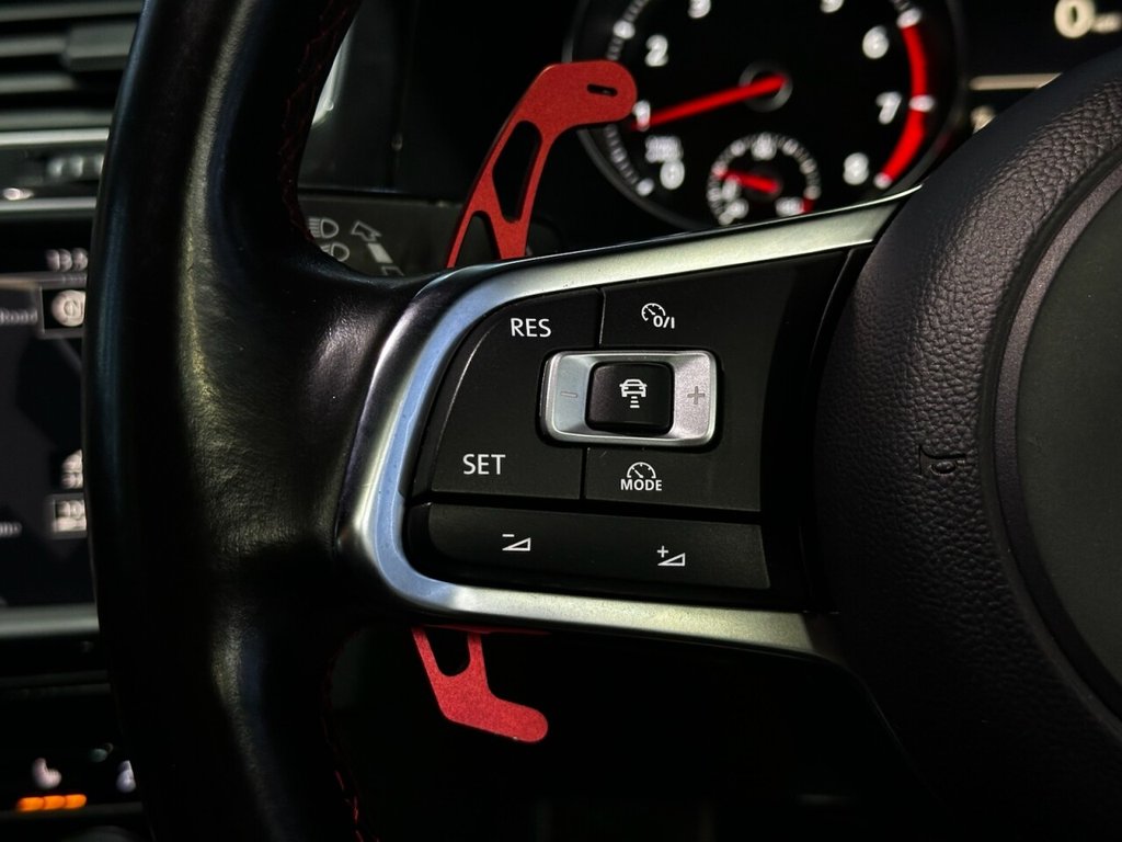 Used Volkswagen Golf 2016 for sale - 77642164: Photo 35