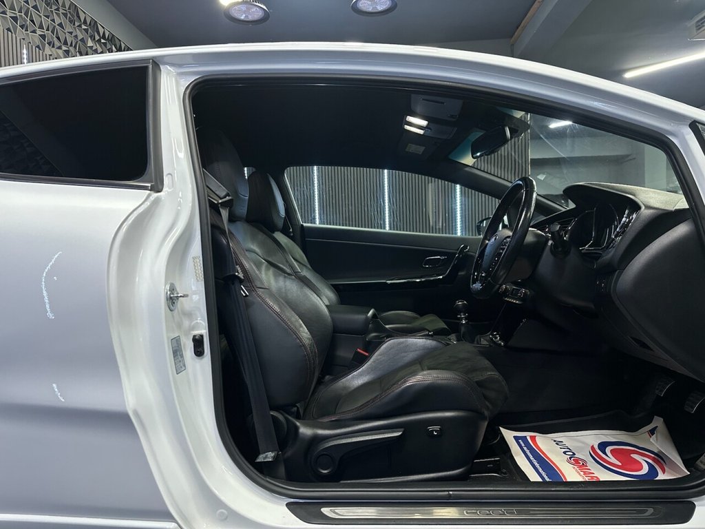 Used Kia Pro Ceed 2015 for sale - 76821171: Photo 19