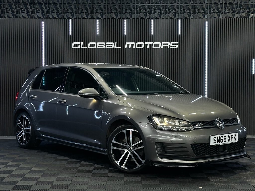 Used Volkswagen Golf 2017 for sale - 77139369: Photo 1