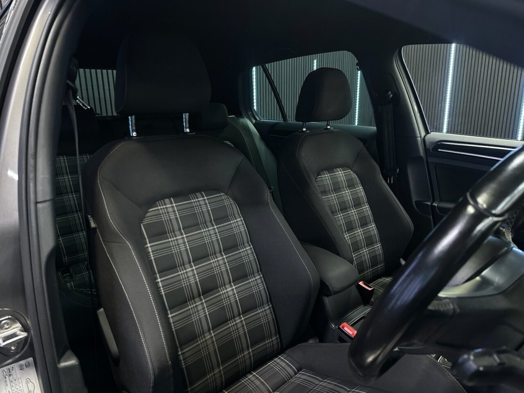 Used Volkswagen Golf 2017 for sale - 77139369: Photo 17