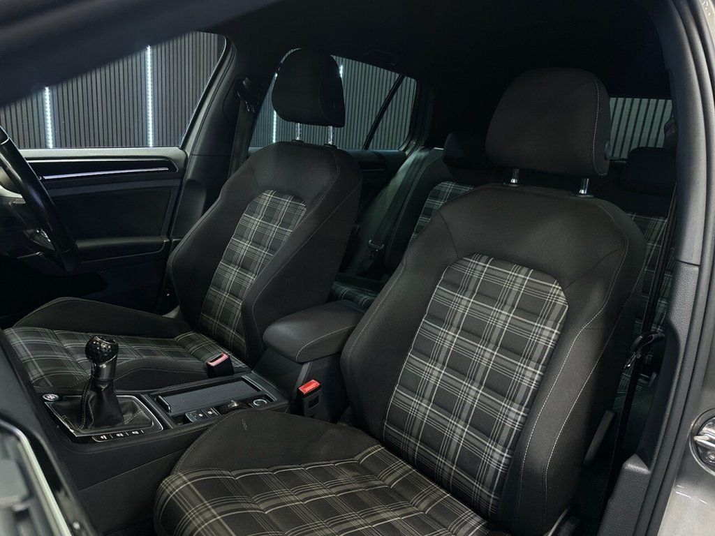 Used Volkswagen Golf 2017 for sale - 77139369: Photo 18