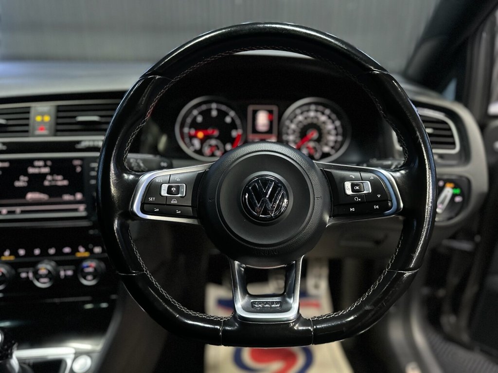 Used Volkswagen Golf 2017 for sale - 77139369: Photo 24