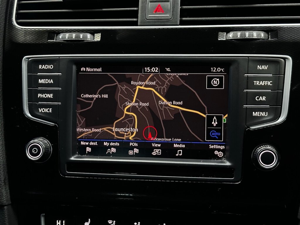 Used Volkswagen Golf 2017 for sale - 77139369: Photo 26