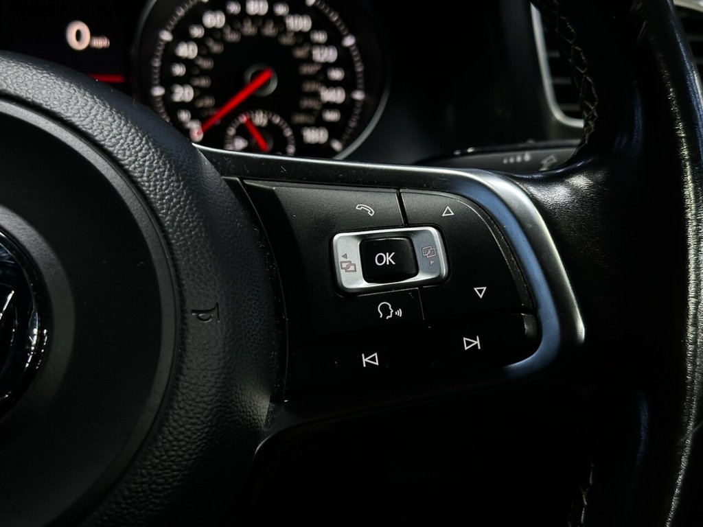 Used Volkswagen Golf 2017 for sale - 77139369: Photo 32