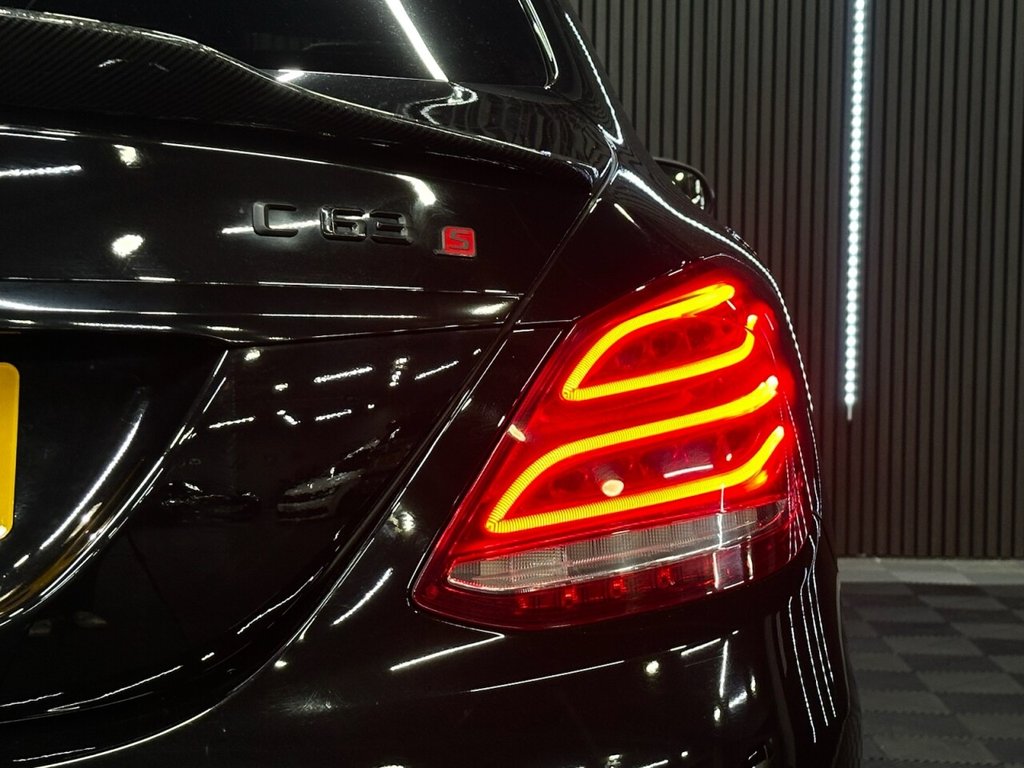 Used Mercedes-Benz C Class 2015 for sale - 77499440: Photo 12