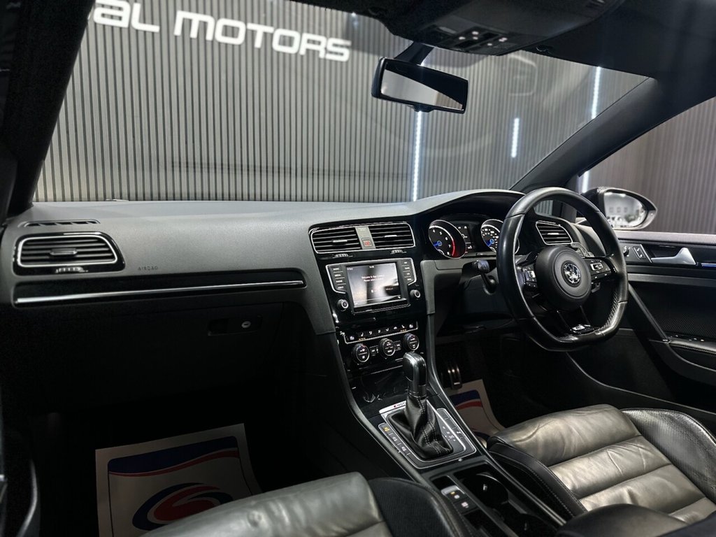 Used Volkswagen Golf 2015 for sale - 77631757: Photo 24