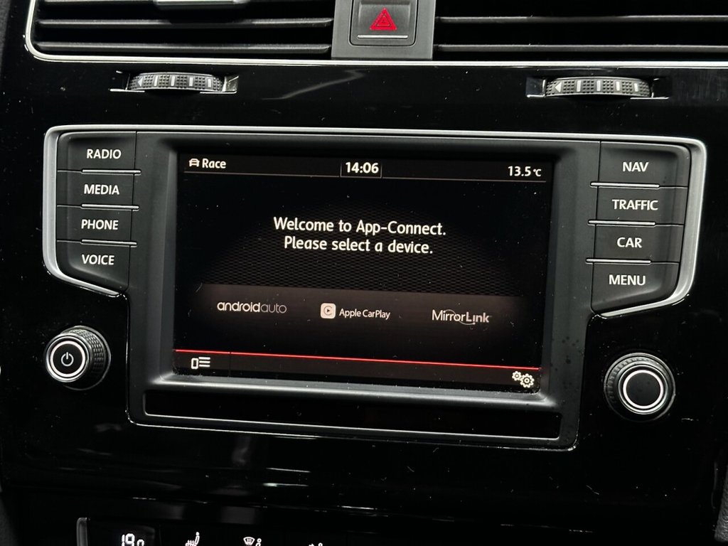 Used Volkswagen Golf 2015 for sale - 77631757: Photo 28