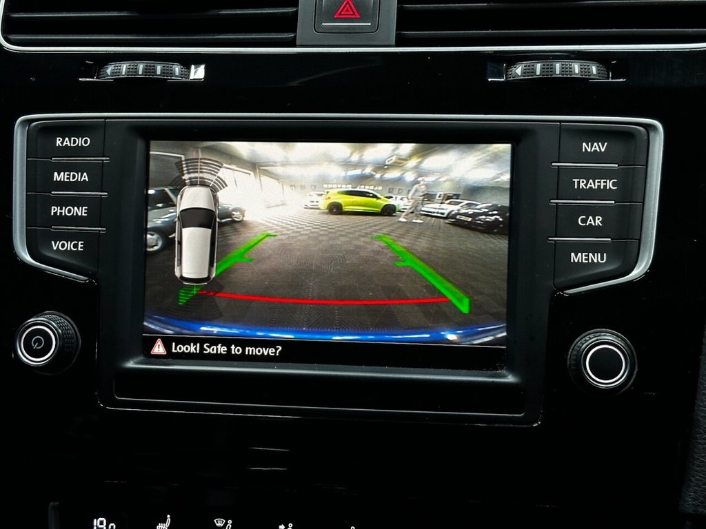 Used Volkswagen Golf 2015 for sale - 77631757: Photo 31