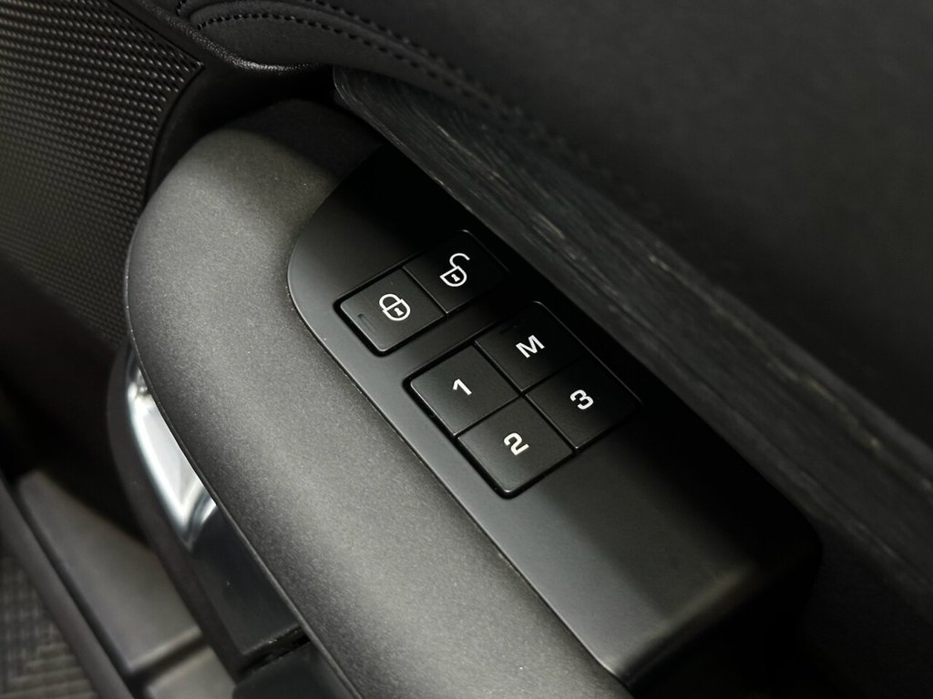 Used Land Rover Discovery 2019 for sale - 76909868: Photo 39