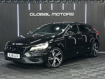 Used Volvo V40 2018 for sale - 79009371: Photo
