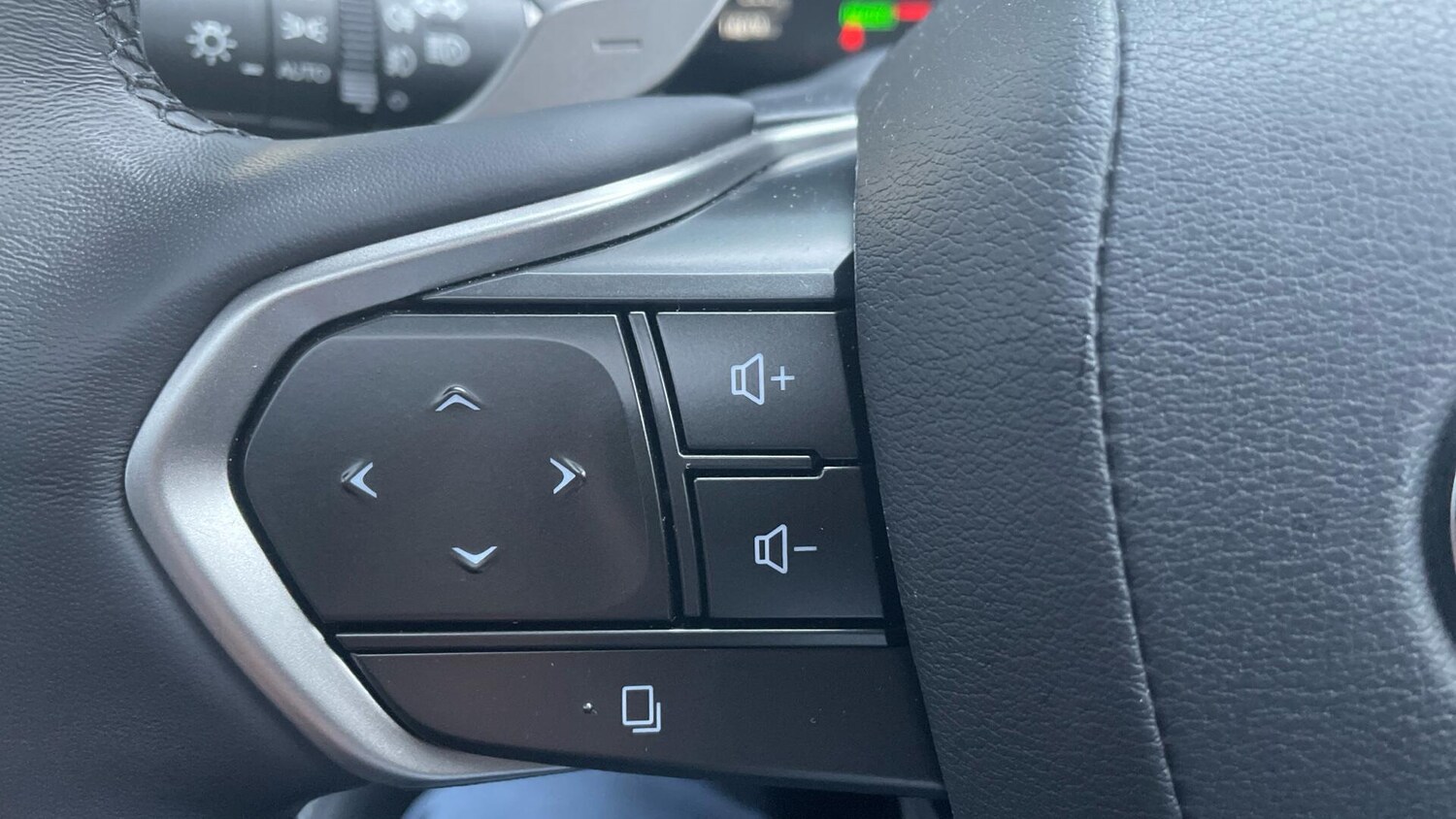 Used Lexus RX 2025 for sale - 77440789: Photo 56