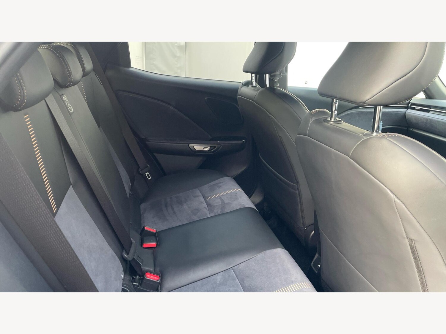 Used Lexus LBX 2024 for sale - 77575079: Photo 16