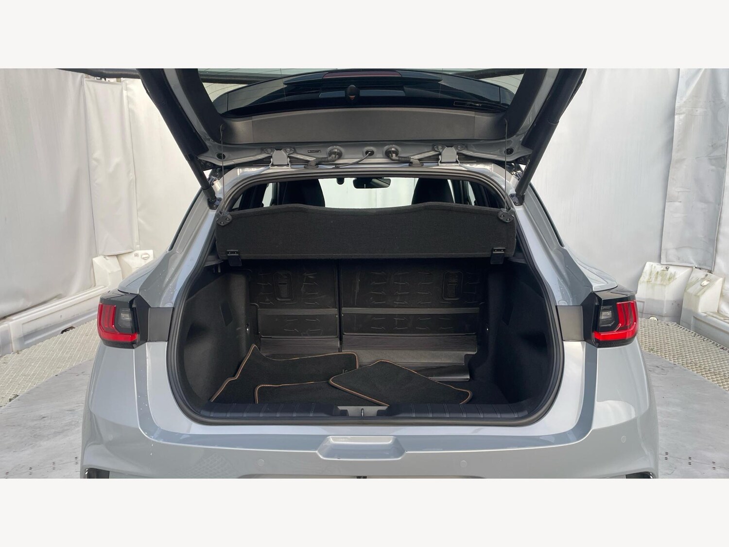 Used Lexus LBX 2024 for sale - 77575079: Photo 17