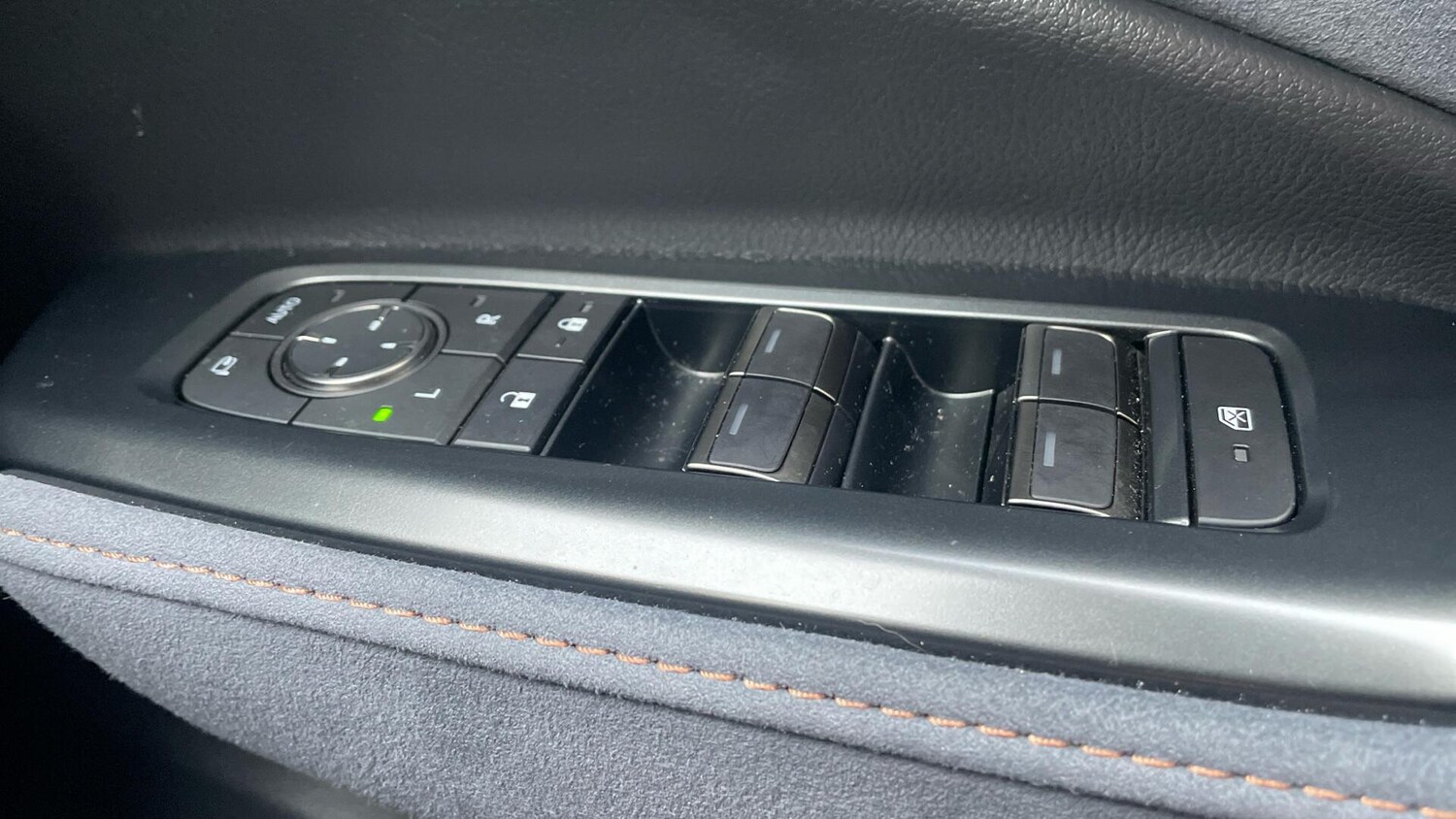 Used Lexus LBX 2024 for sale - 77575079: Photo 44