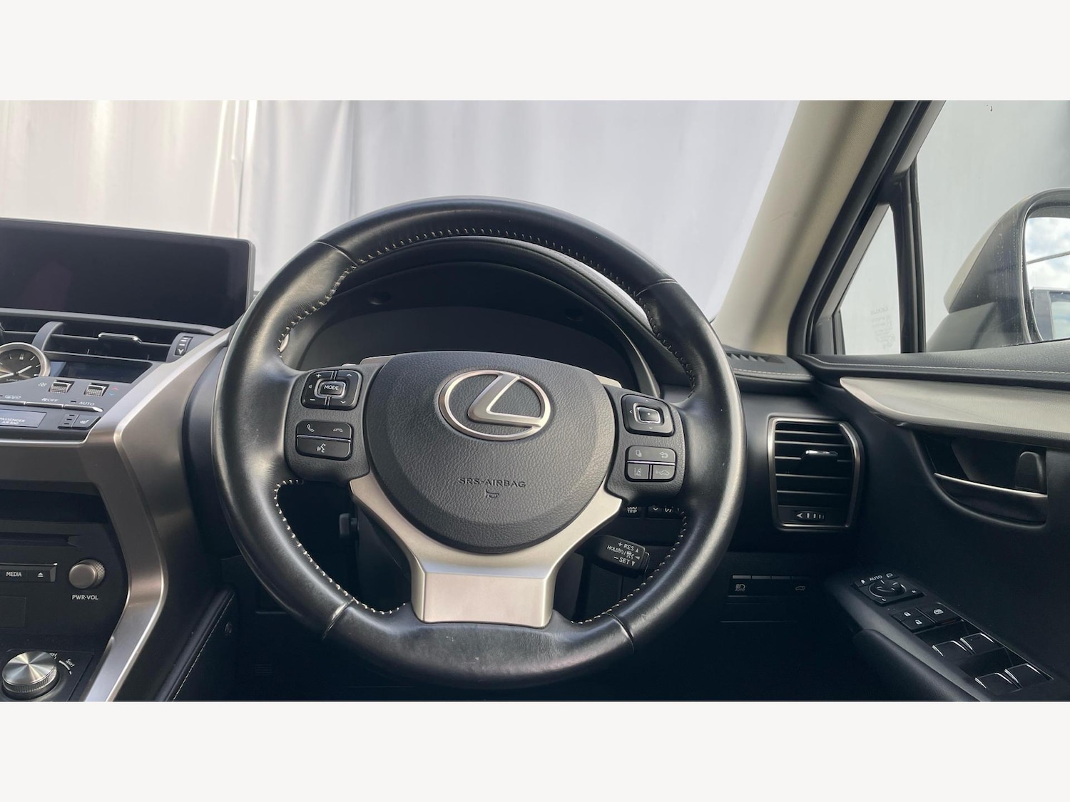 Used Lexus NX 2018 for sale - 77386949: Photo 13