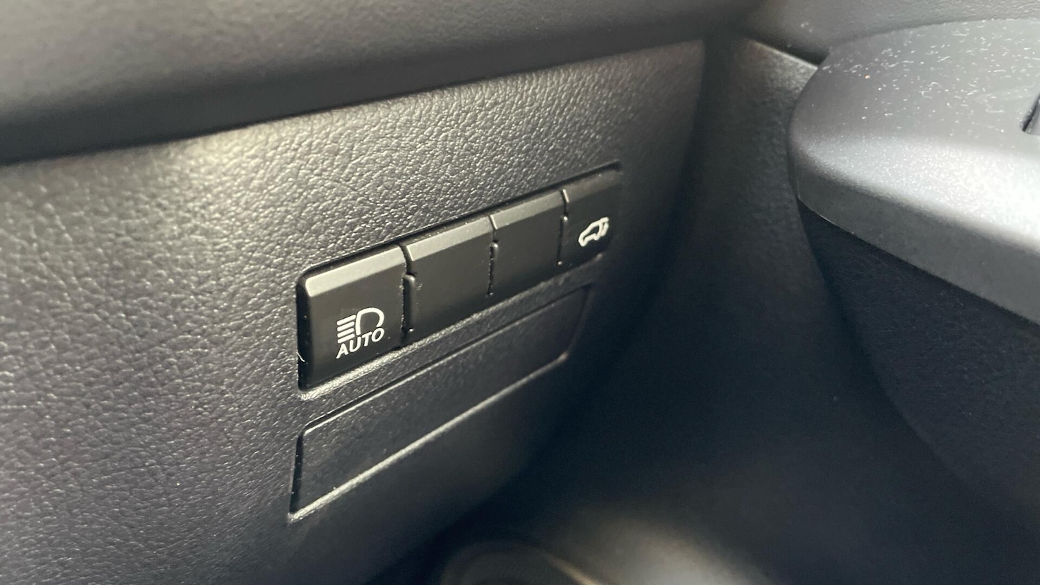 Used Lexus NX 2018 for sale - 77386949: Photo 33