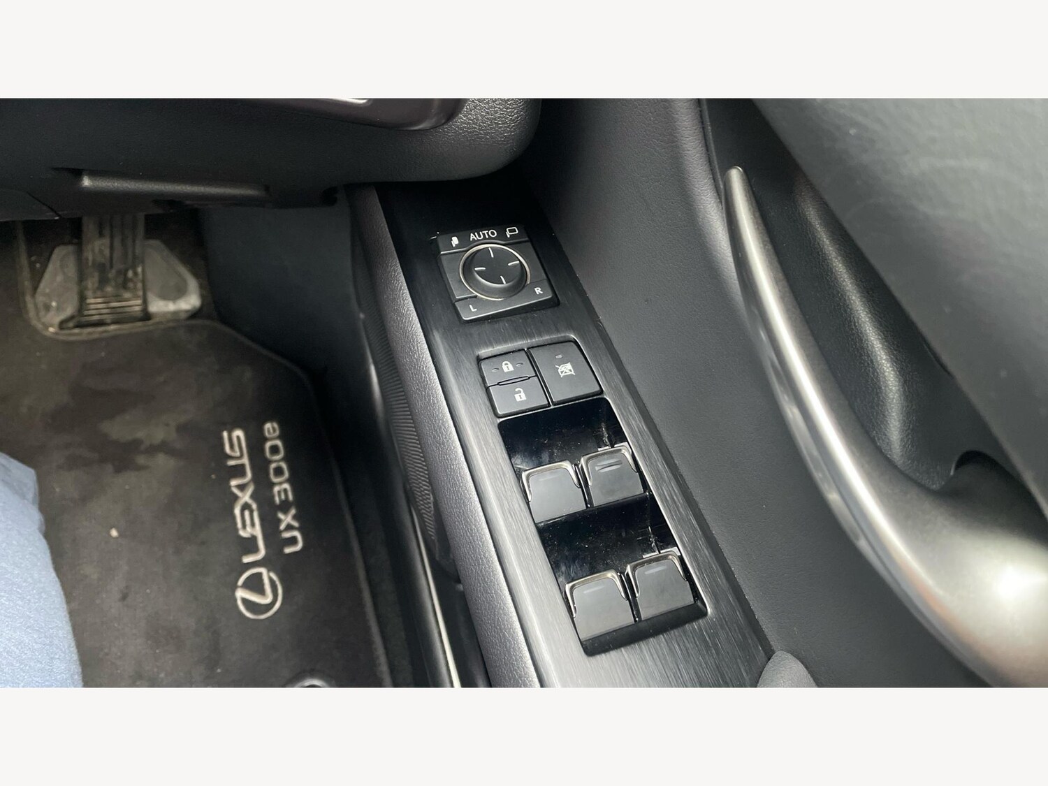 Used Lexus UX 2024 for sale - 77925999: Photo 25