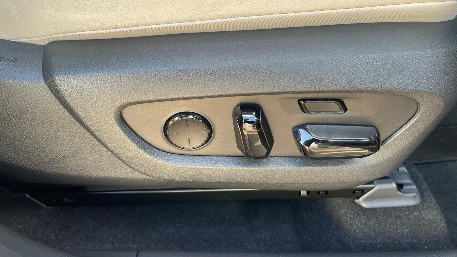 Used Lexus RX 2024 for sale - 77993360: Photo 33