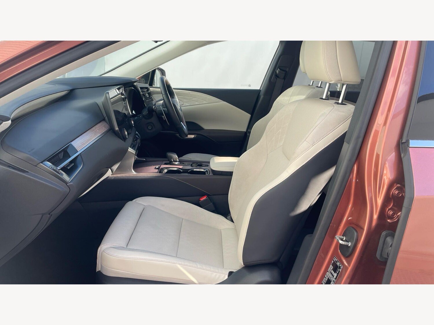 Used Lexus RX 2024 for sale - 77993360: Photo 8