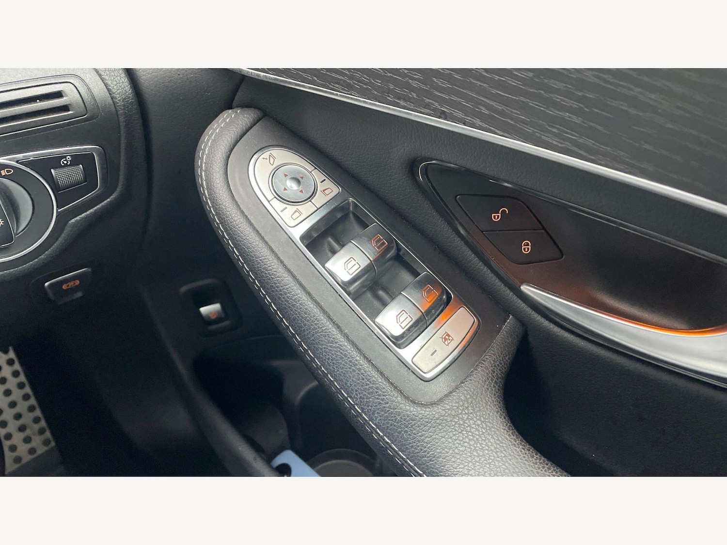 Used Mercedes-Benz GLC 2020 for sale - 77838627: Photo 28