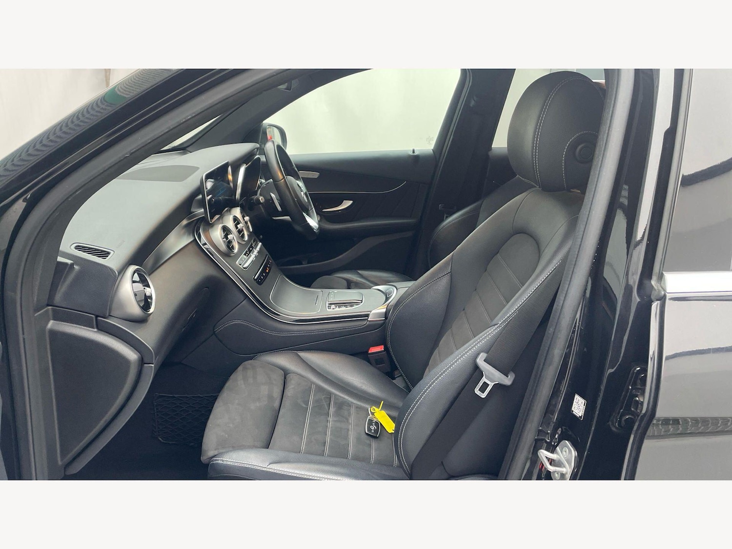 Used Mercedes-Benz GLC 2020 for sale - 77838627: Photo 8