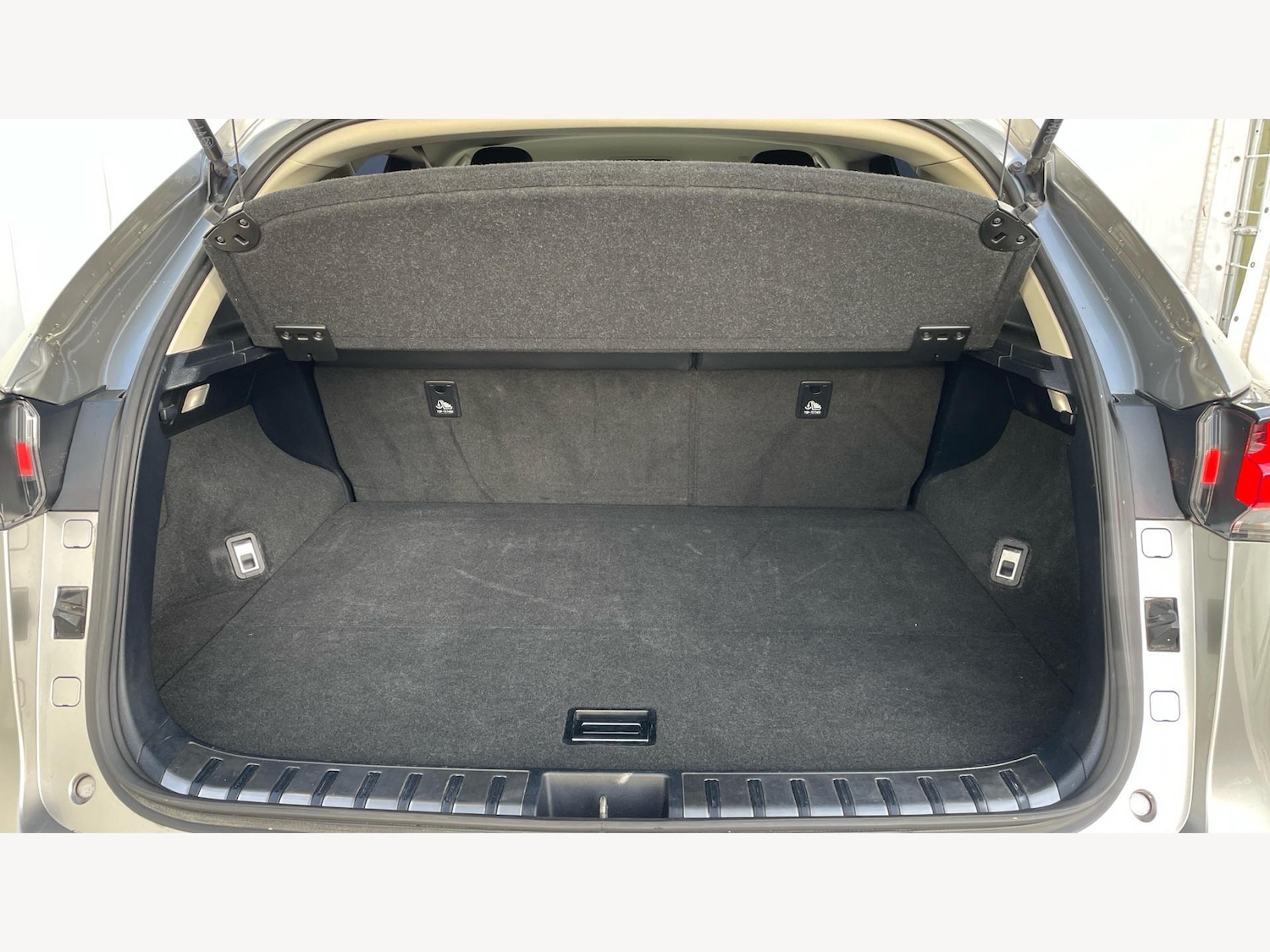 Used Lexus NX 2018 for sale - 76925906: Photo 17