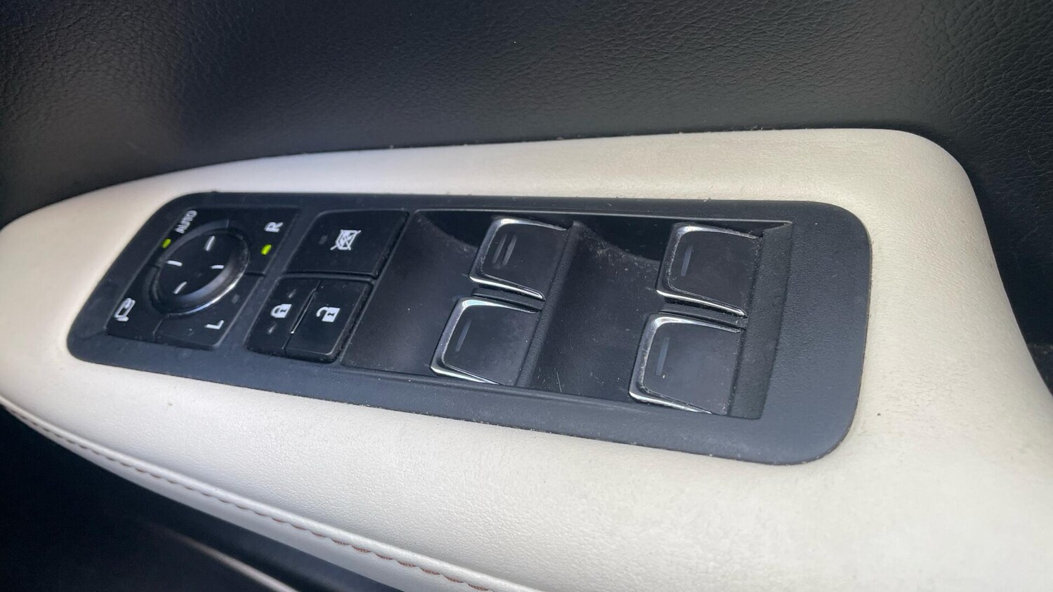 Used Lexus RX 2022 for sale - 77768054: Photo 39