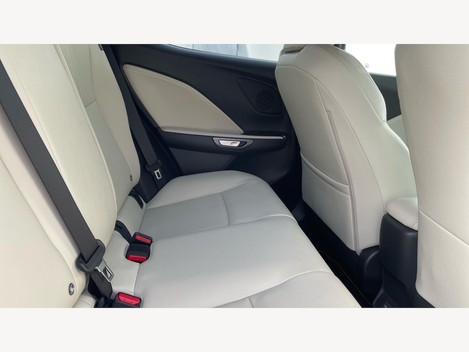 Used Lexus LBX 2024 for sale - 78219989: Photo 11