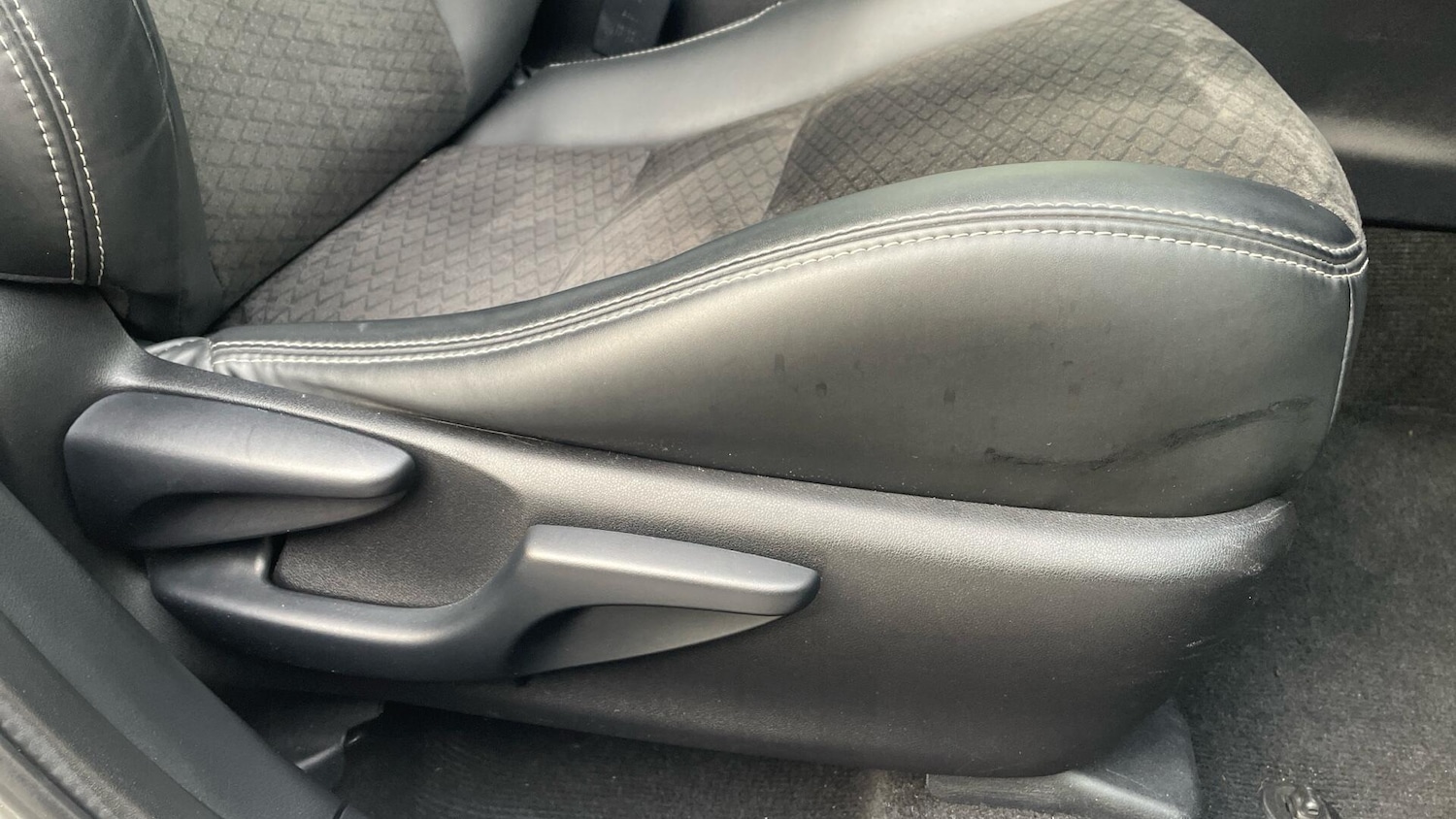 Used Lexus CT 2017 for sale - 76702031: Photo 38