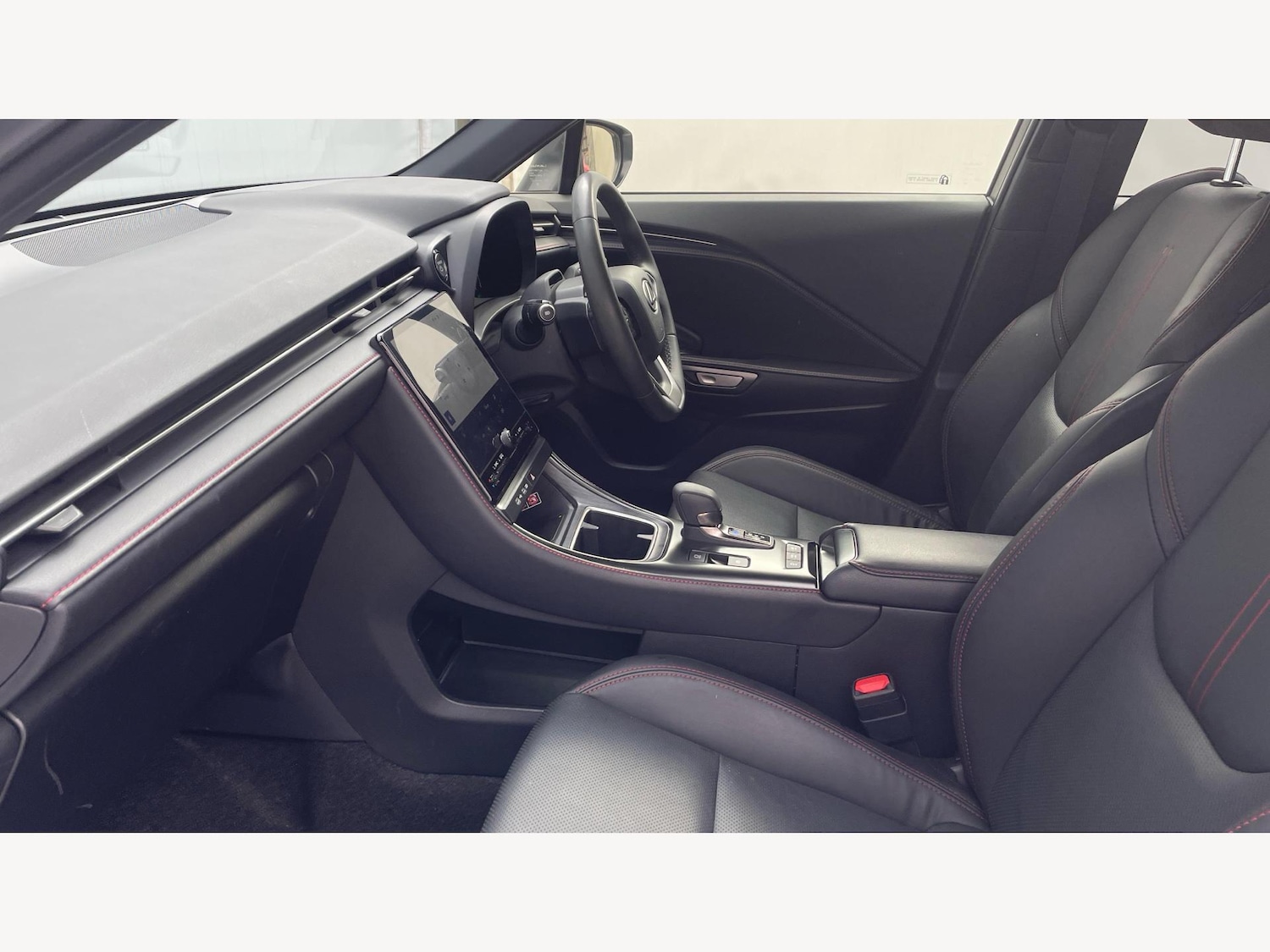 Used Lexus LBX 2024 for sale - 76607174: Photo 8