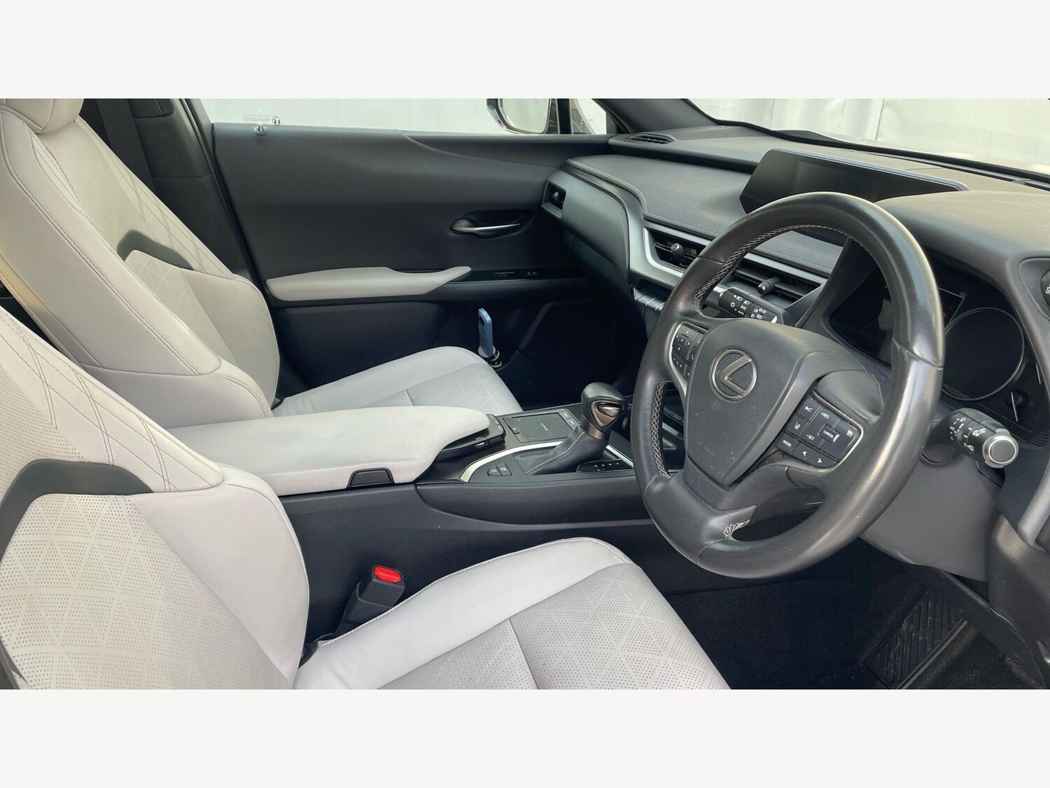 Used Lexus UX 2022 for sale - 77969995: Photo 15