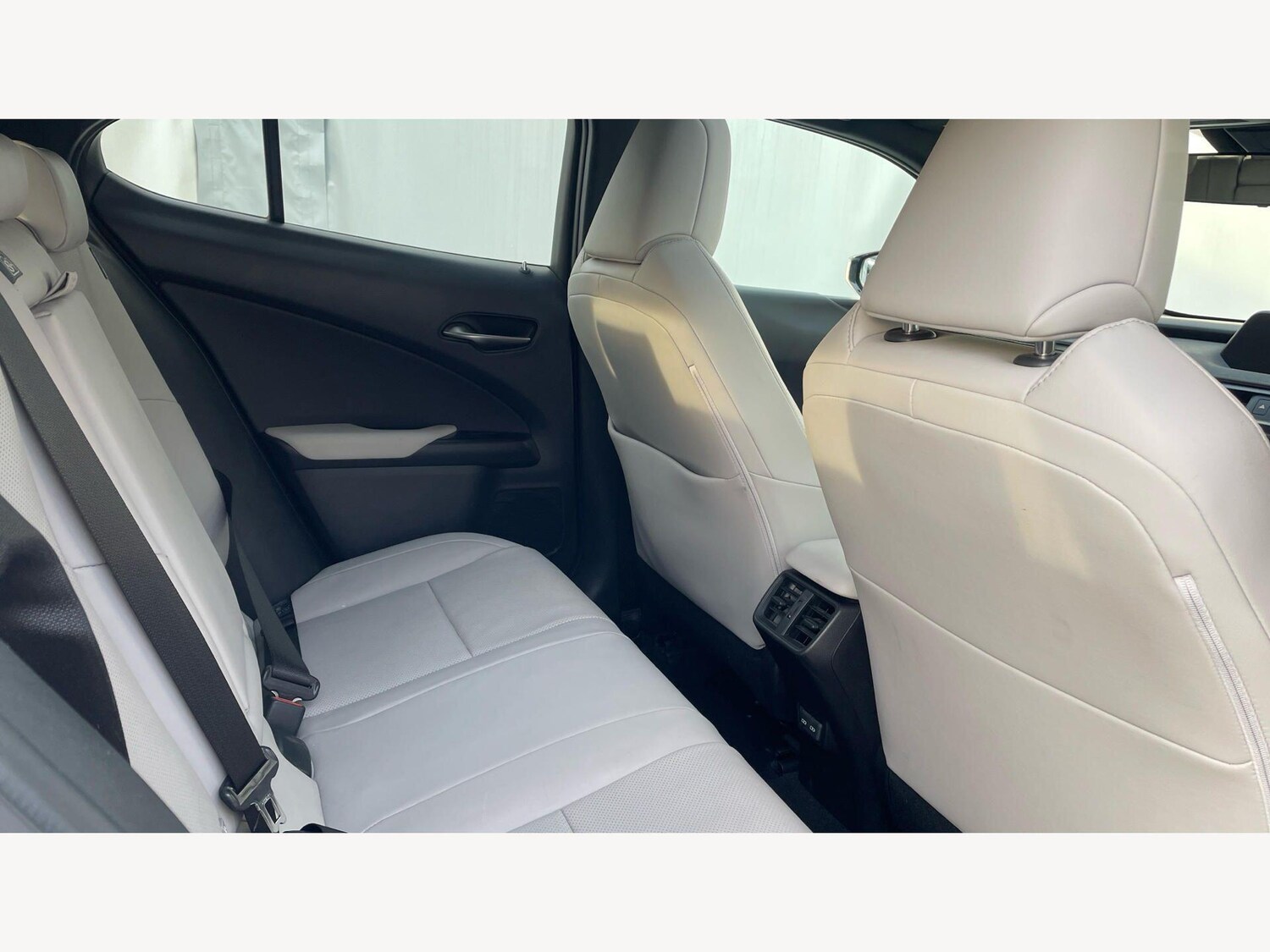 Used Lexus UX 2022 for sale - 77969995: Photo 16