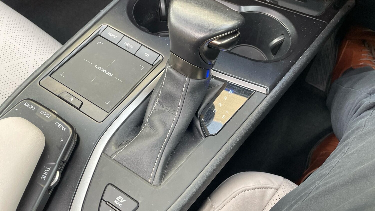 Used Lexus UX 2022 for sale - 77969995: Photo 54