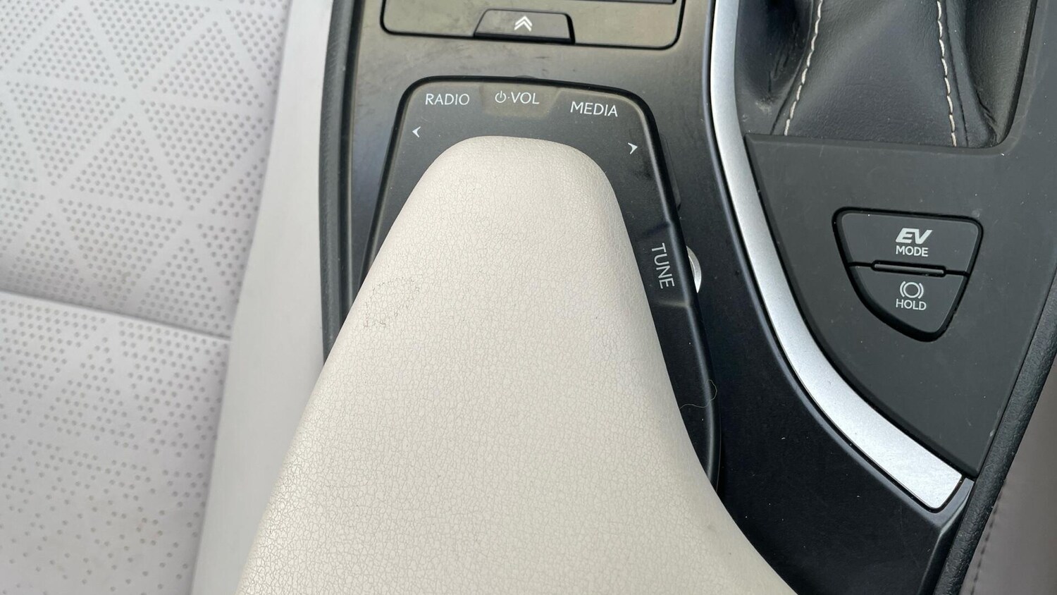 Used Lexus UX 2022 for sale - 77969995: Photo 55