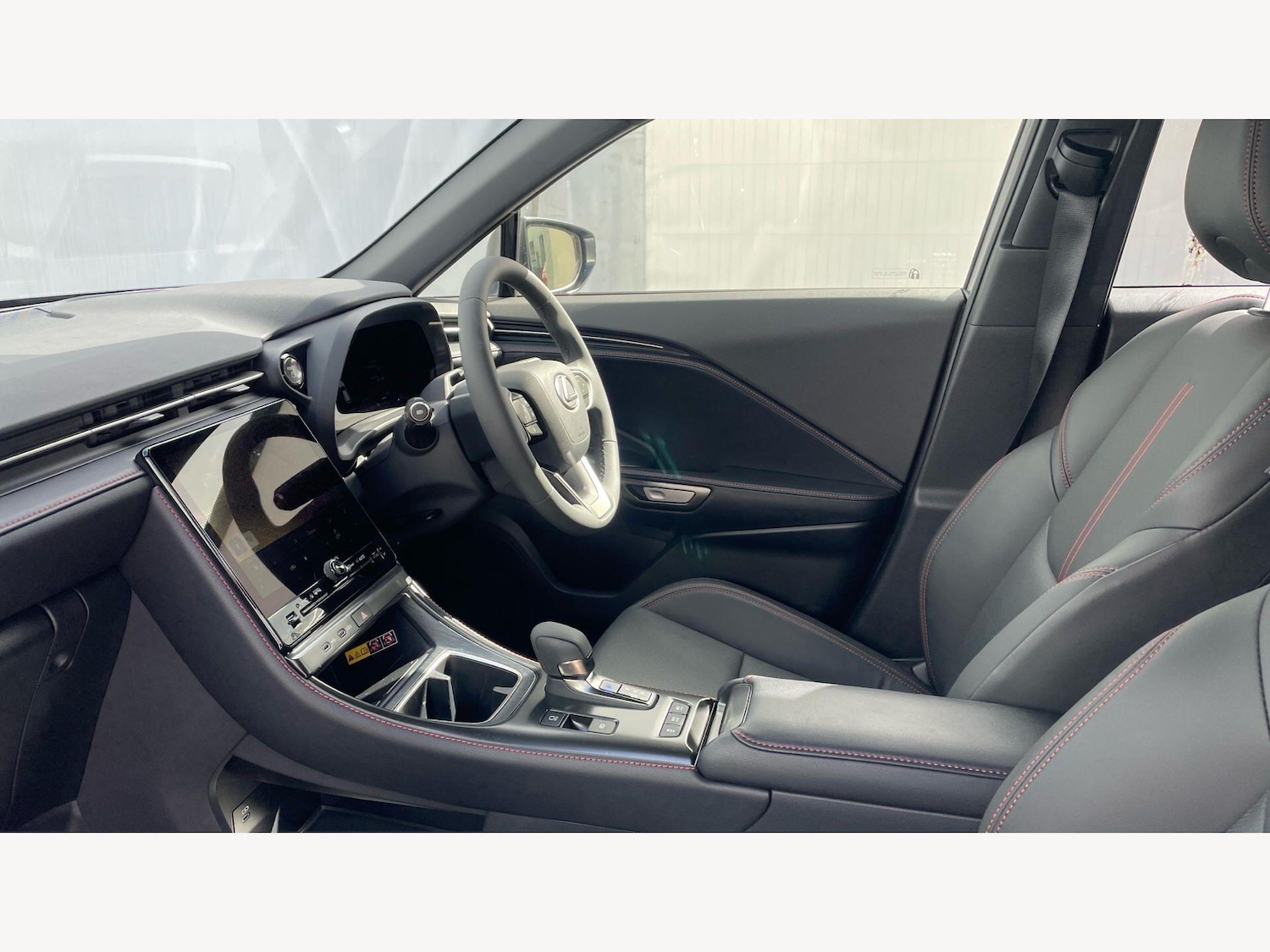 Used Lexus LBX 2025 for sale - 78086385: Photo 8