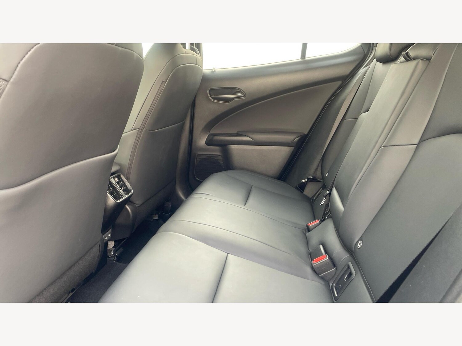 Used Lexus UX for sale - 77215115: Photo 16