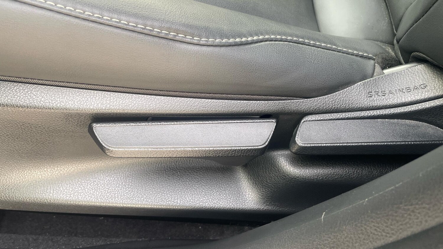 Used Lexus UX for sale - 77215115: Photo 34