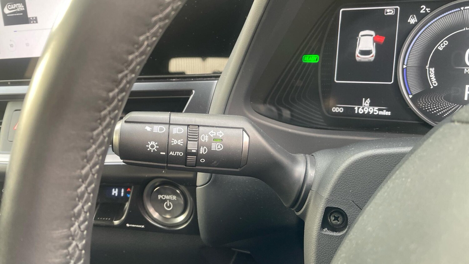 Used Lexus UX for sale - 77215115: Photo 47