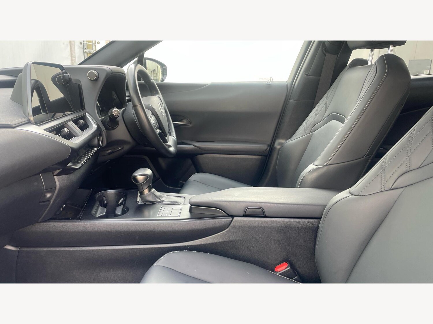 Used Lexus UX for sale - 77215115: Photo 8
