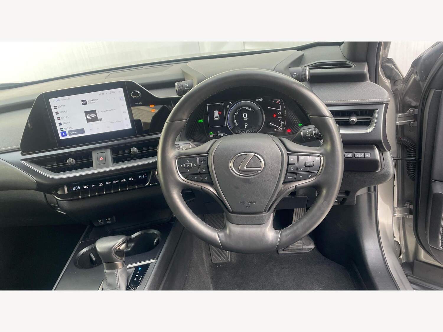 Used Lexus UX for sale - 77215115: Photo 9