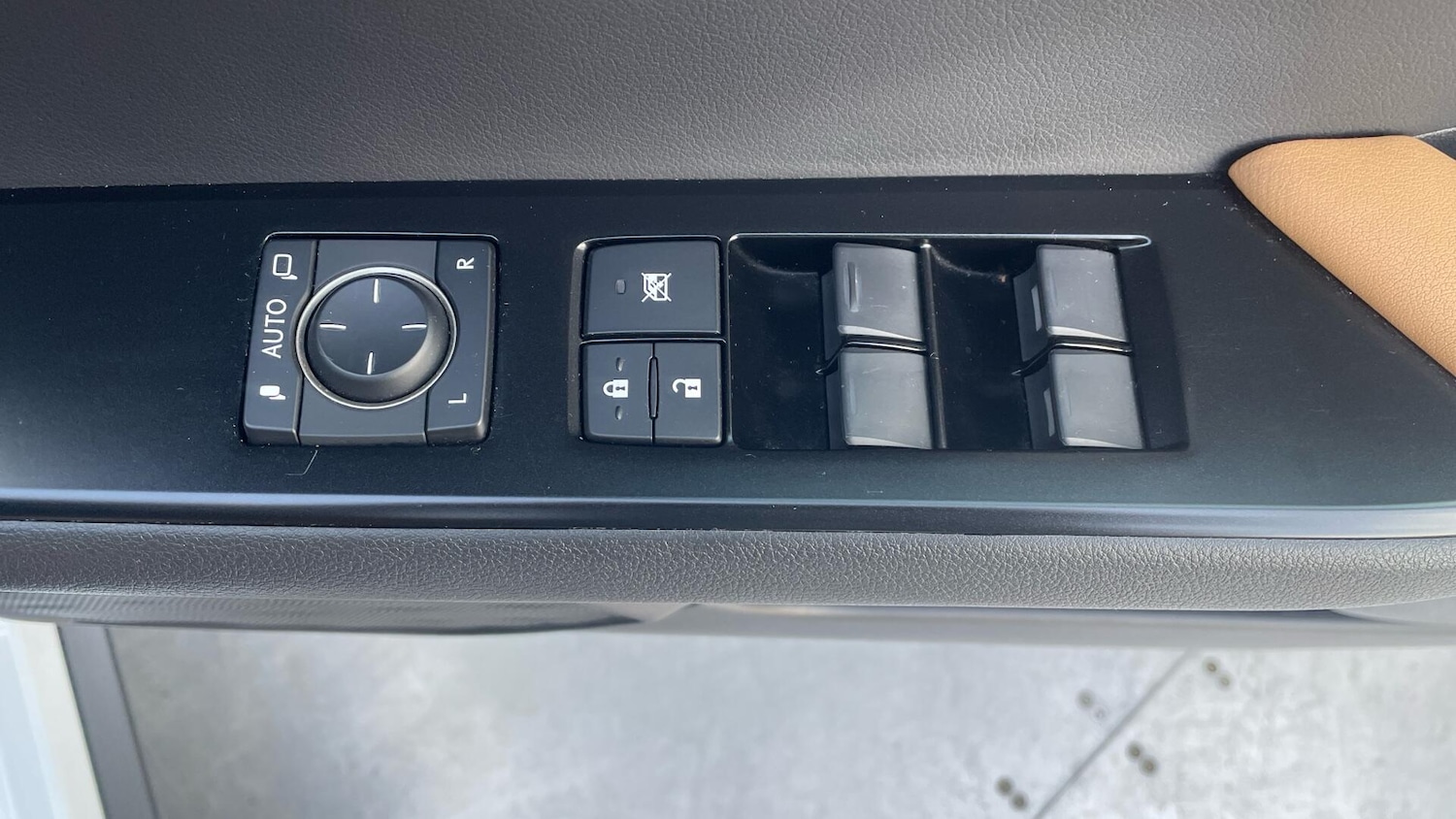 Used Lexus UX 2022 for sale - 76399096: Photo 37