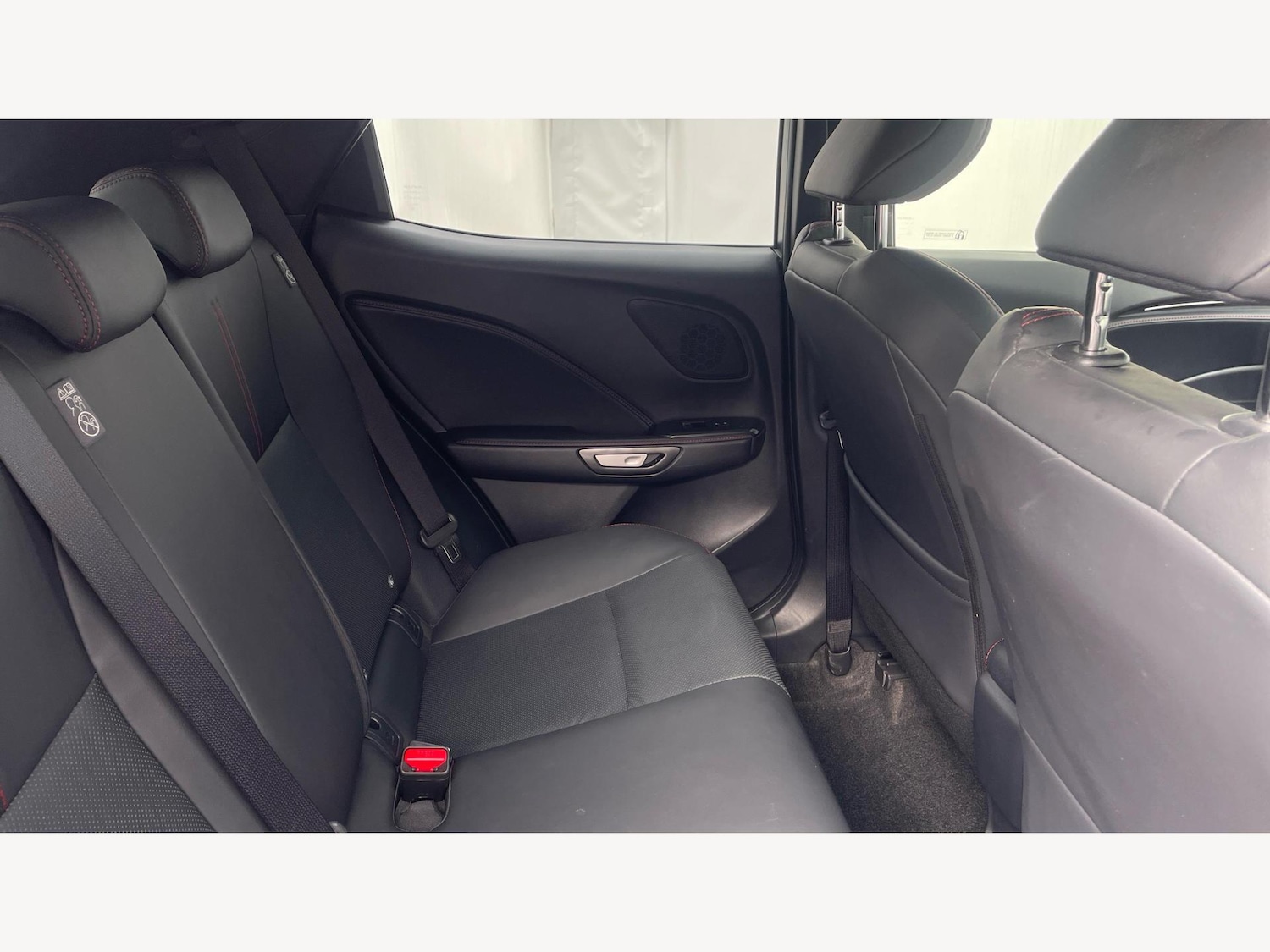 Used Lexus LBX 2024 for sale - 76886148: Photo 11