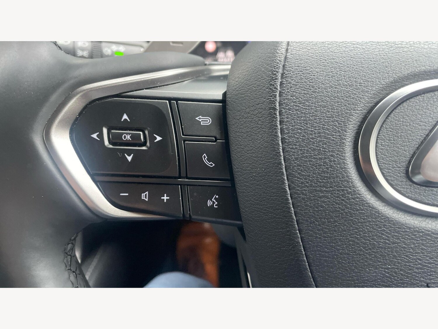 Used Lexus RX 2024 for sale - 76606990: Photo 26